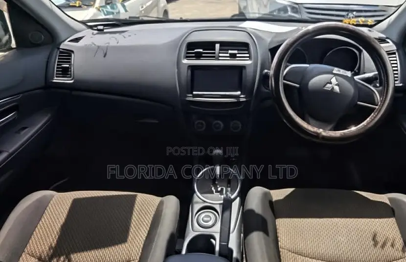 Mitsubishi RVR 2.0 2012