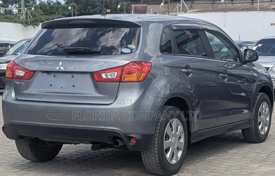 Mitsubishi RVR 2.0 2012