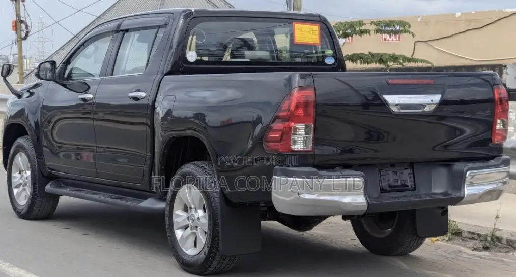 Toyota Hilux 2018 Black