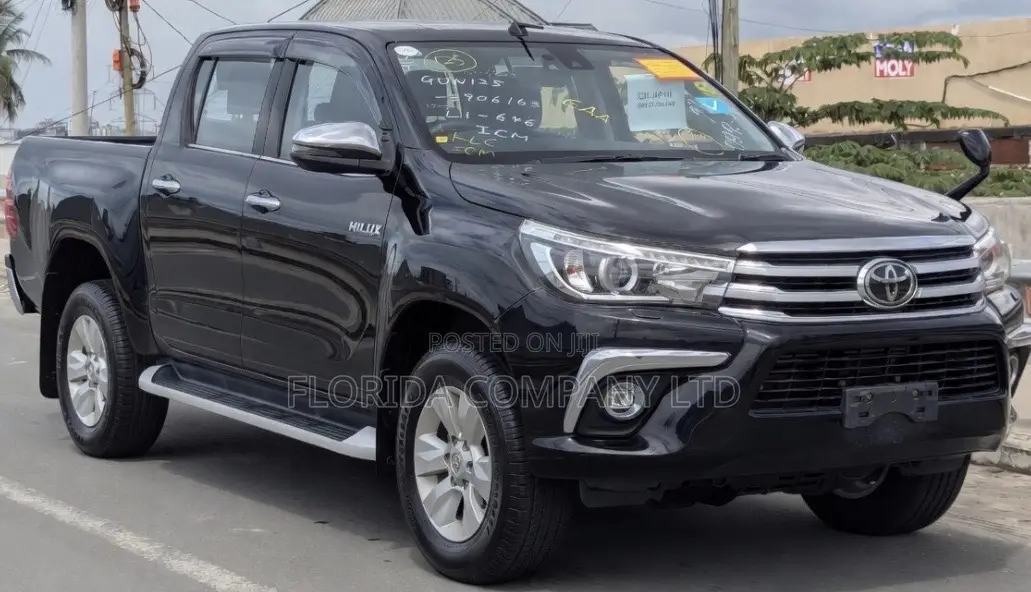 Toyota Hilux 2018 Black