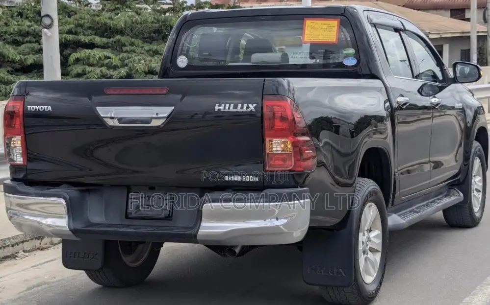 Toyota Hilux 2018 Black