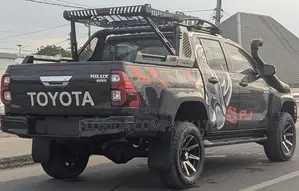 Toyota Hilux 2019 Gray