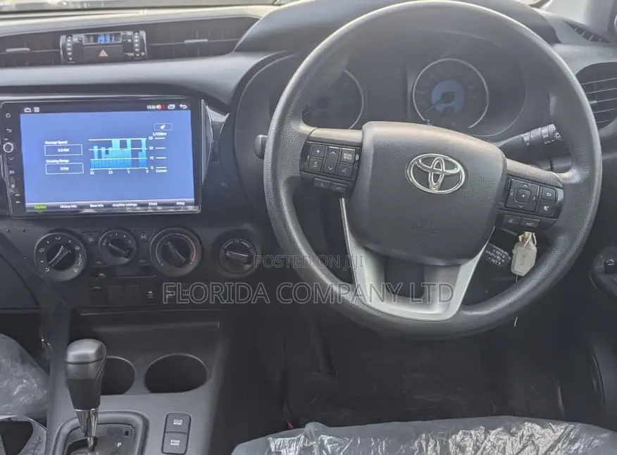 Toyota Hilux 2019 Gray