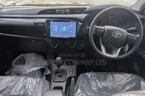 Toyota Hilux 2019 Gray