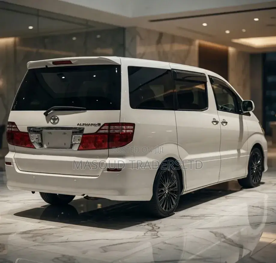 Toyota Alphard 2.4 Petrol FWD 2005 White