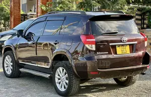 Toyota Vanguard 2011 Maroon