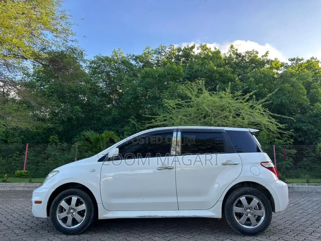 Toyota IST 2007 Pearl