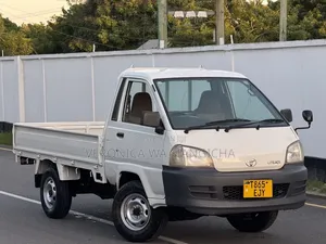 Toyota Lite-ace 2006 White