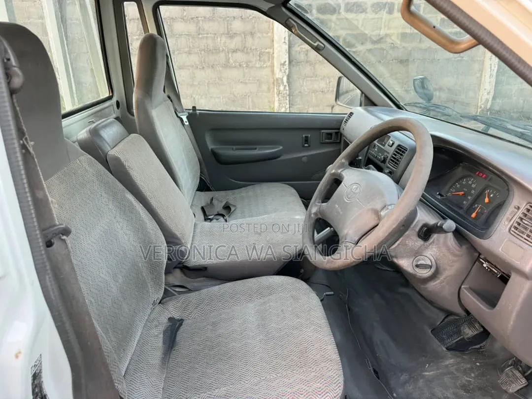 Toyota Lite-ace 2006 White
