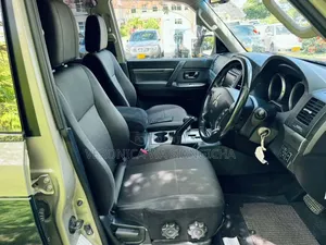 Mitsubishi Pajero 2009