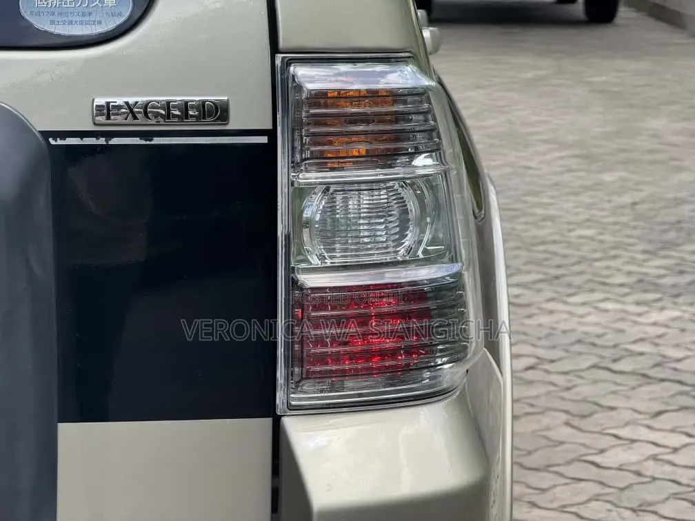 Mitsubishi Pajero 2009