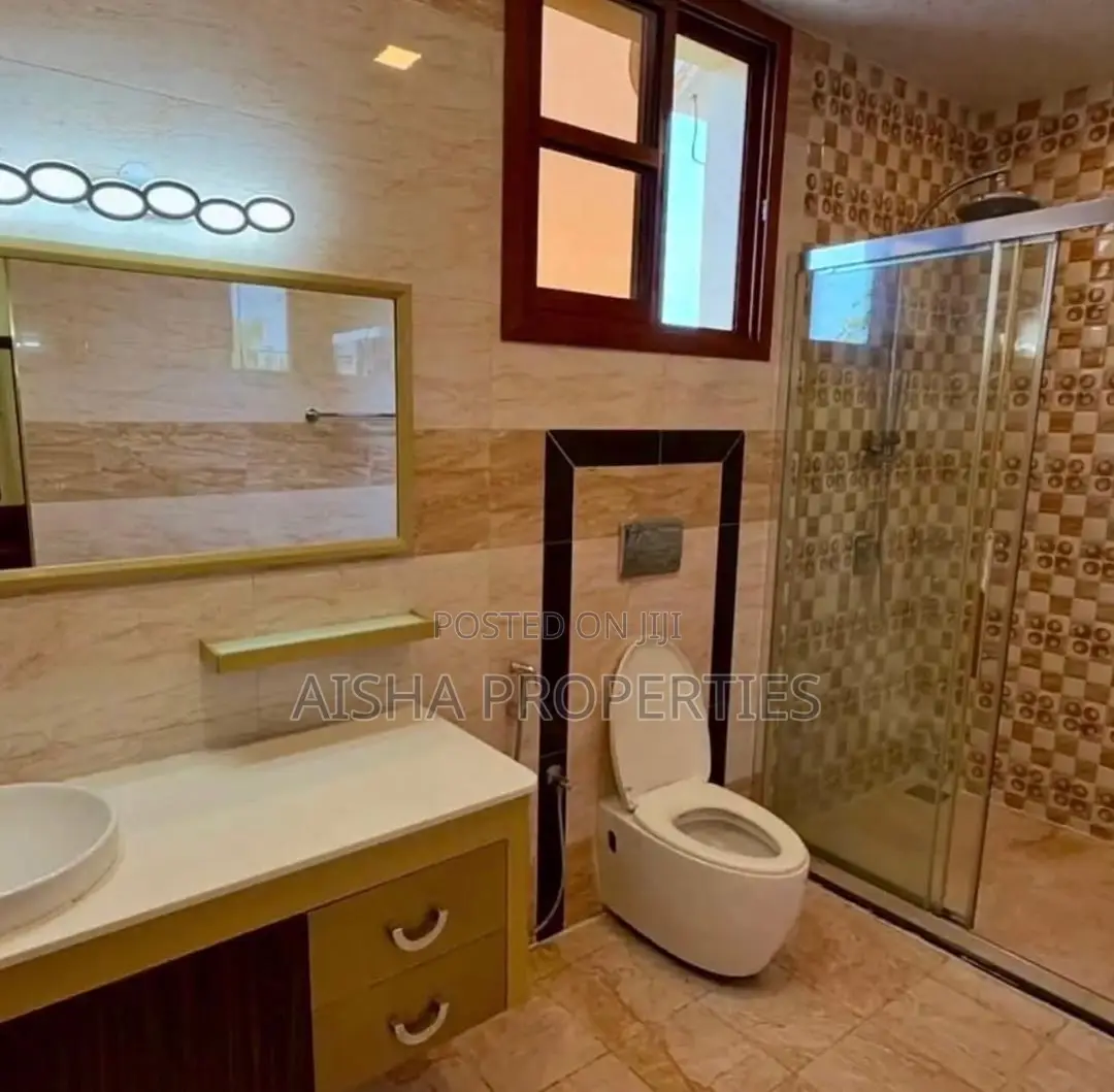 Furnished 3bdrm Villa in Ada Estate for rent