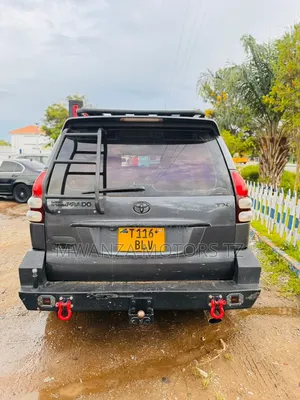 Toyota Land Cruiser Prado 2005 Gray