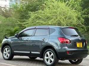 Nissan Dualis 2011 Gray