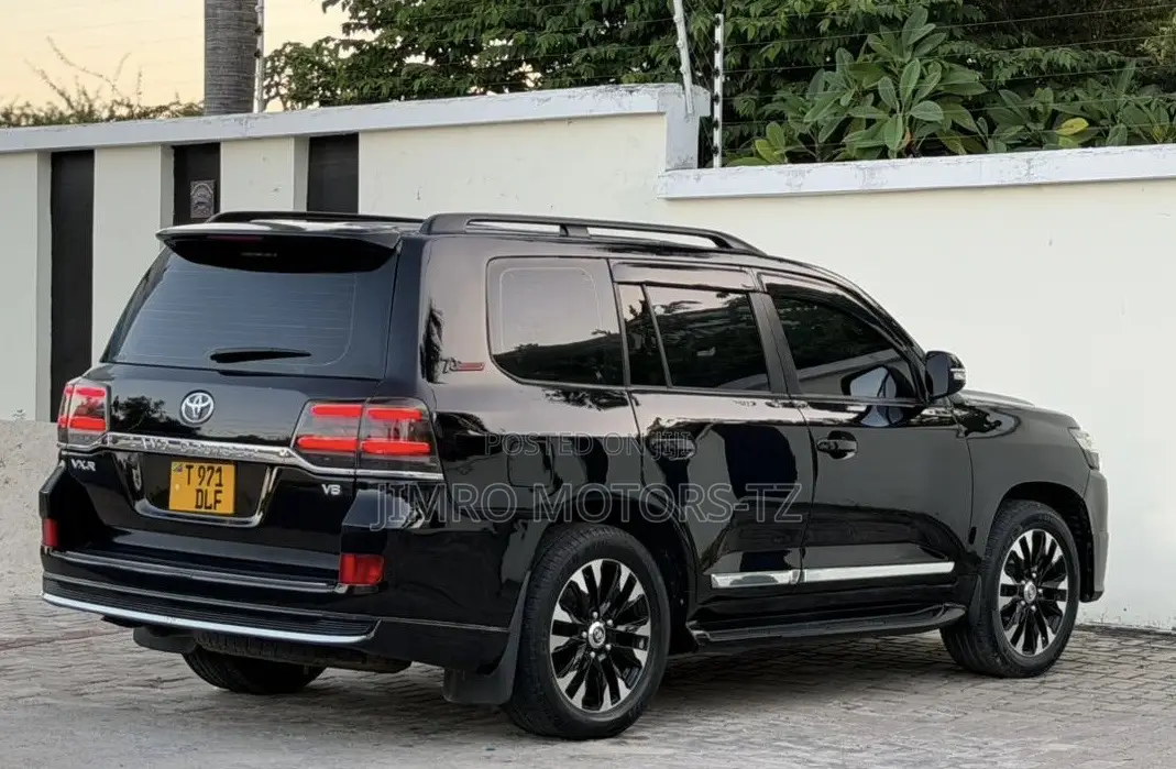 Toyota Land Cruiser 2014 Black