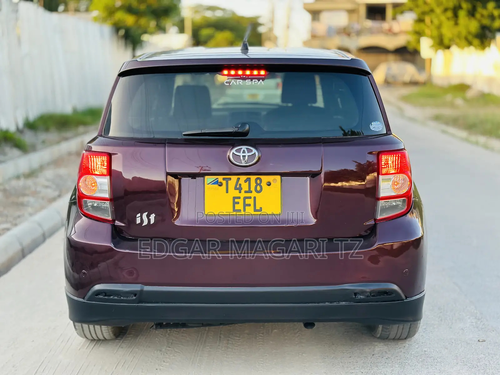Toyota IST 2009 Maroon
