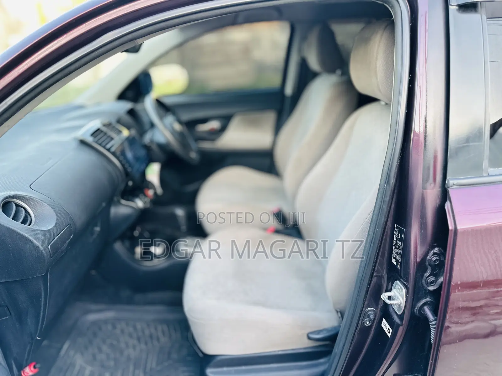 Toyota IST 2009 Maroon