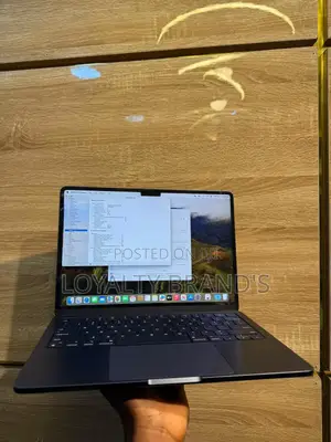 New Laptop Apple MacBook Air 2024 M3 15-inch 8GB Apple M3 SSD 256GB