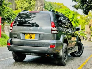 Toyota Land Cruiser Prado 2005 Gray