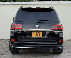 Toyota Land Cruiser 2014 Black