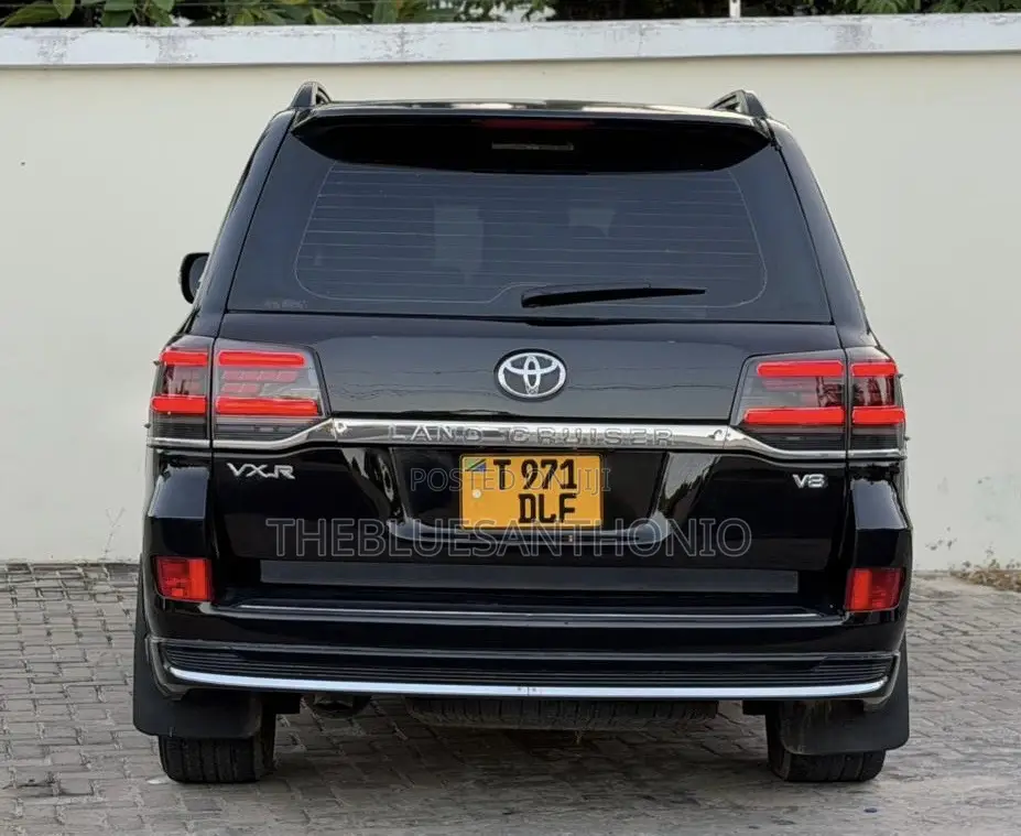 Toyota Land Cruiser 2014 Black