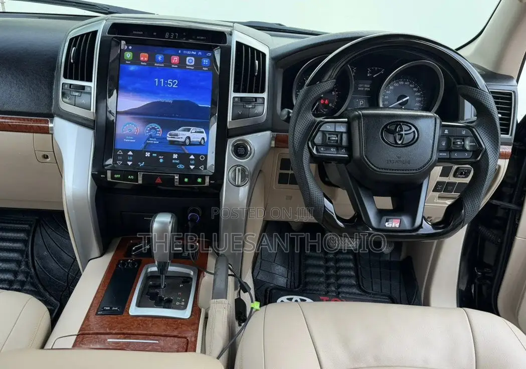 Toyota Land Cruiser 2014 Black