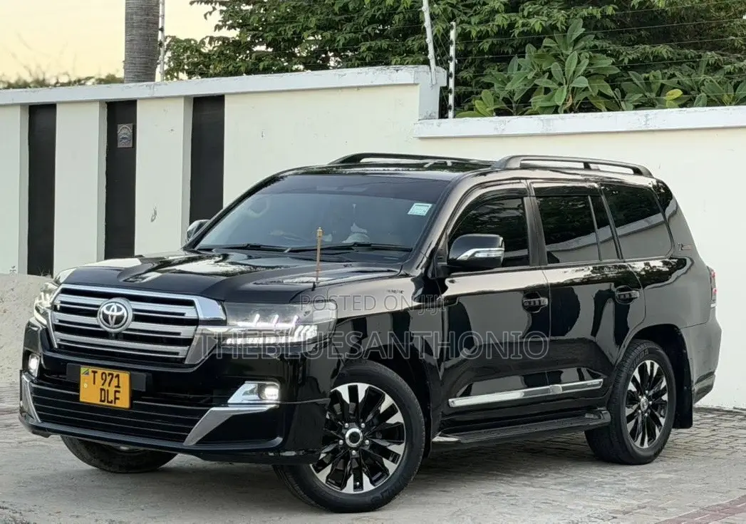 Toyota Land Cruiser 2014 Black