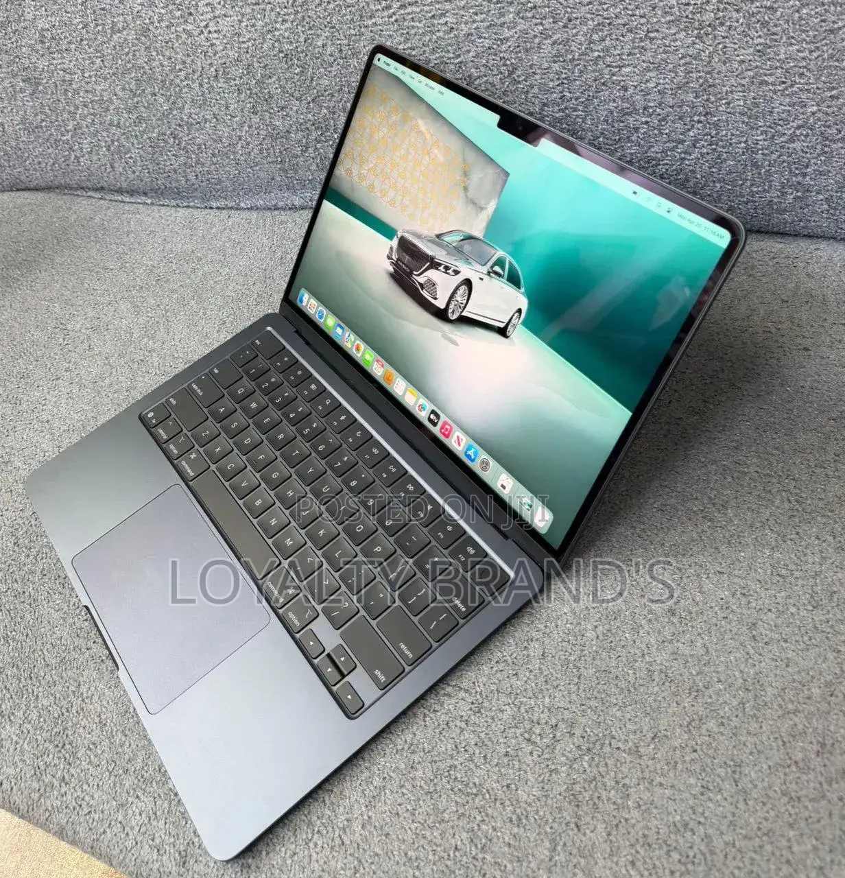New Laptop Apple MacBook Air 2025 M4 13-inch 16GB Apple M4 SSD 256GB