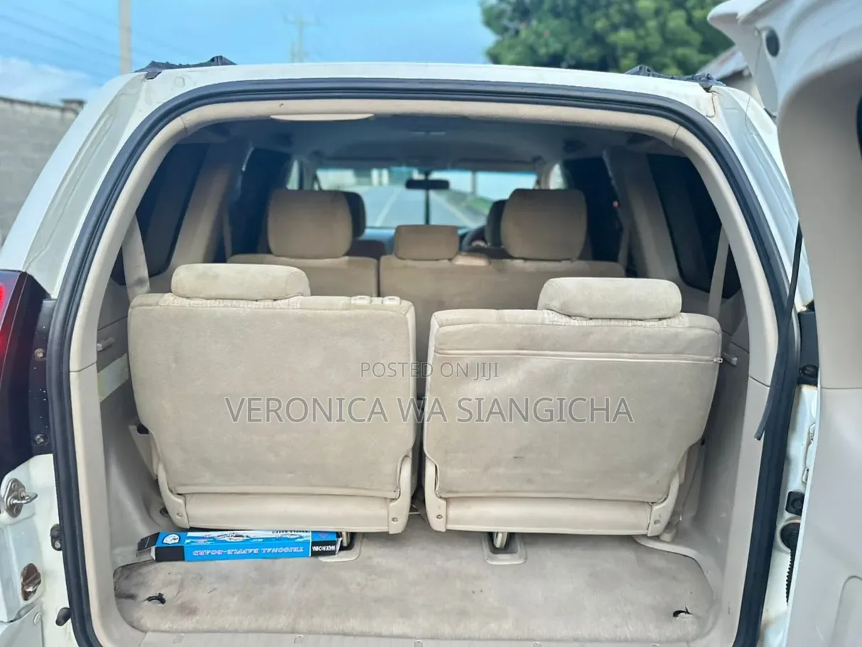 Toyota Land Cruiser Prado 2006 White