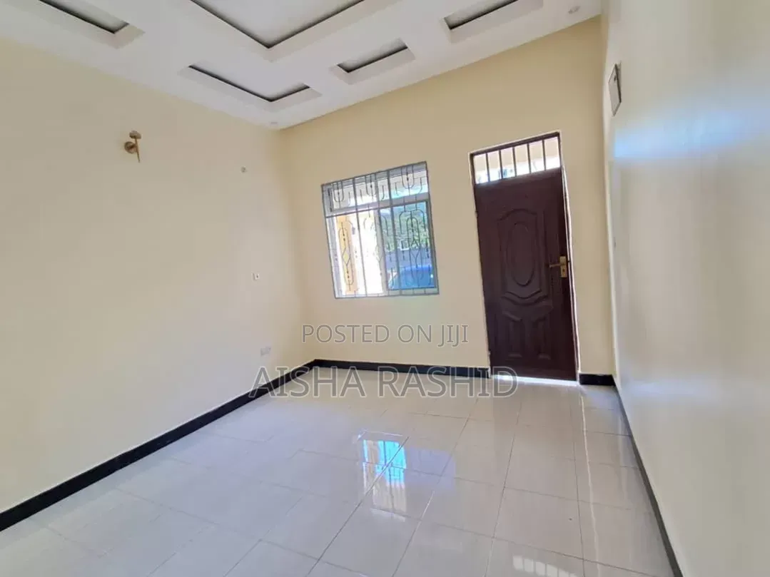 1bdrm Apartment in Kimara for rent