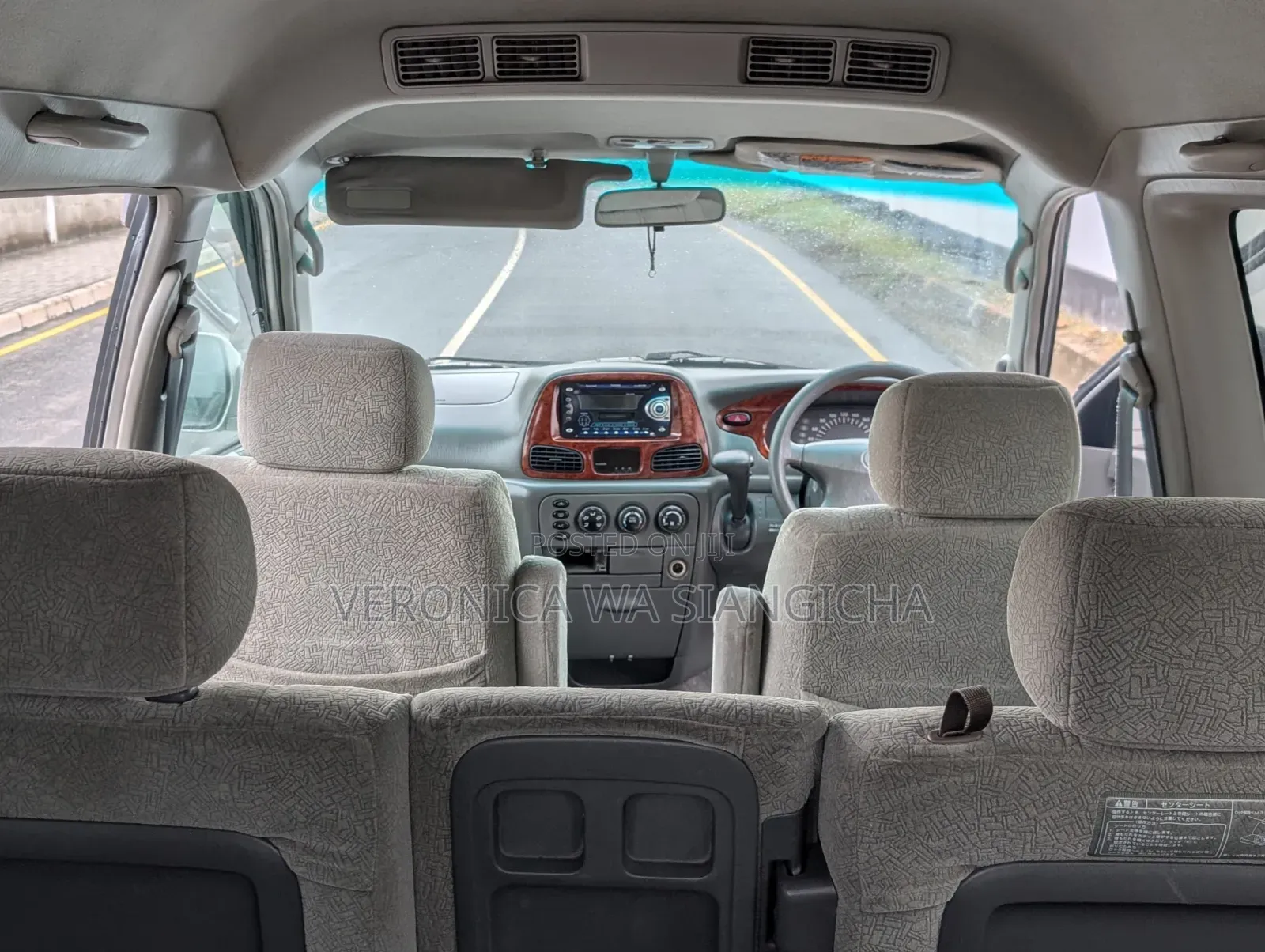 Toyota Noah 2001 Silver