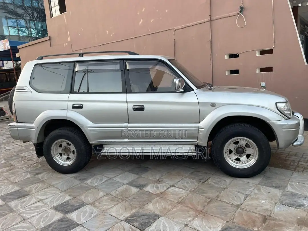 Toyota Land Cruiser Prado 1999 Silver