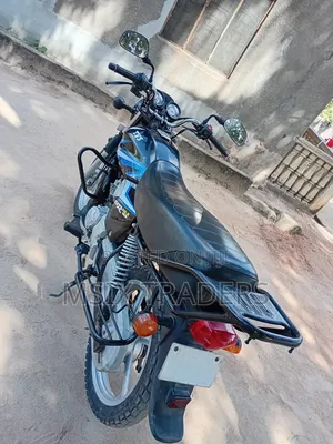 TVS HLX 125 2021 Blue