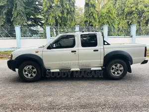 Nissan Hardbody 2015 White