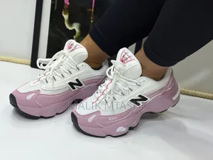 New Balance 1000