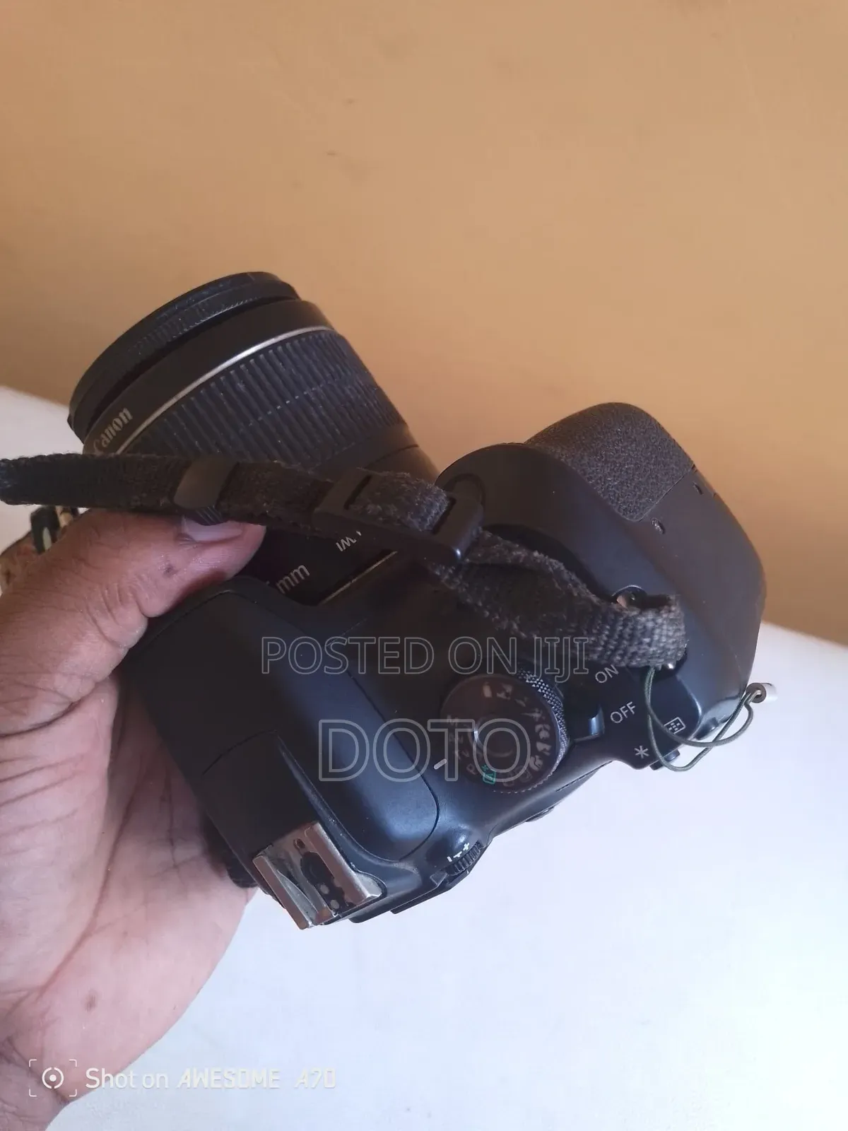 Canon T7 Camera for Sell