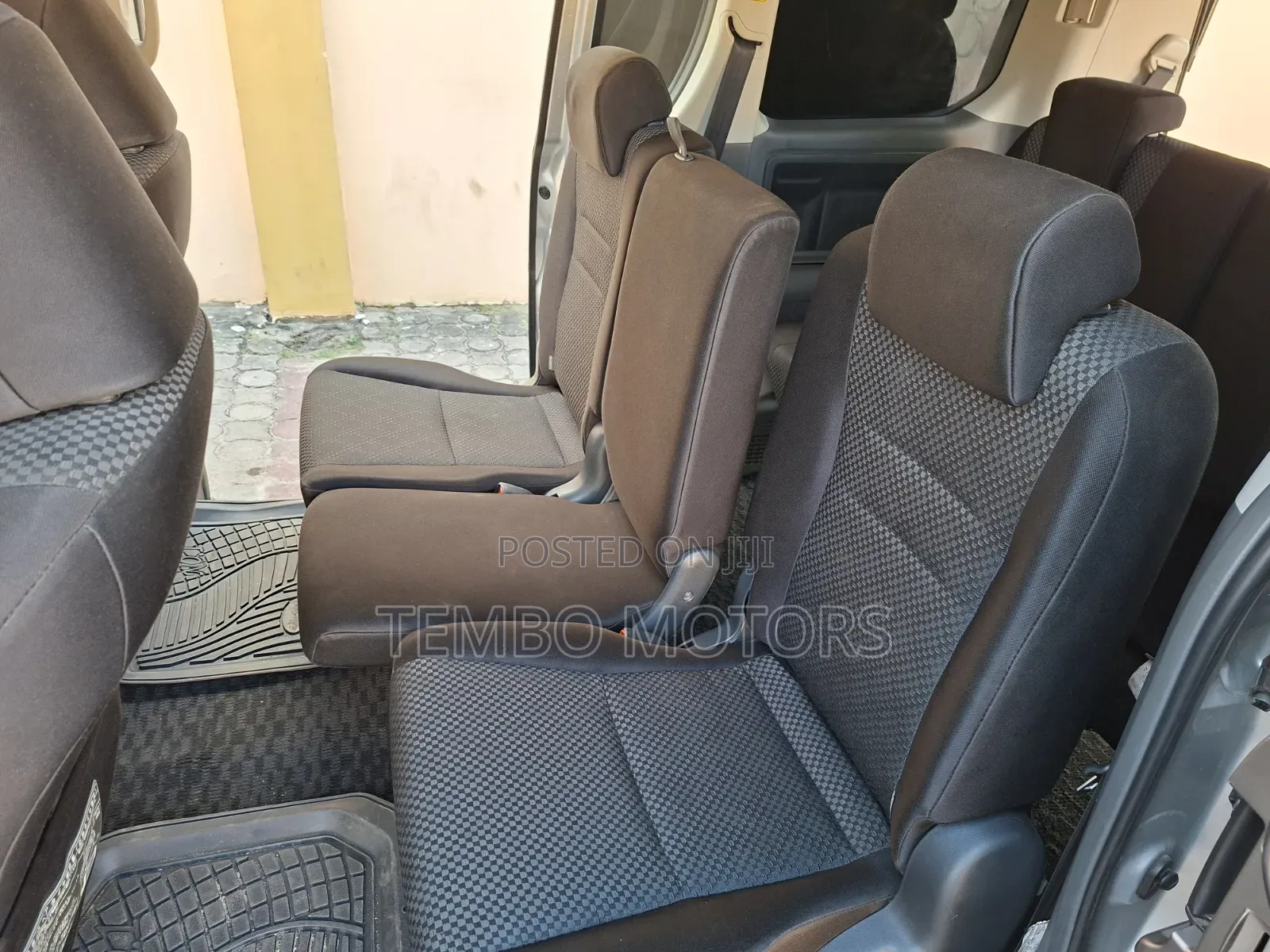 Toyota Noah 2007 Silver