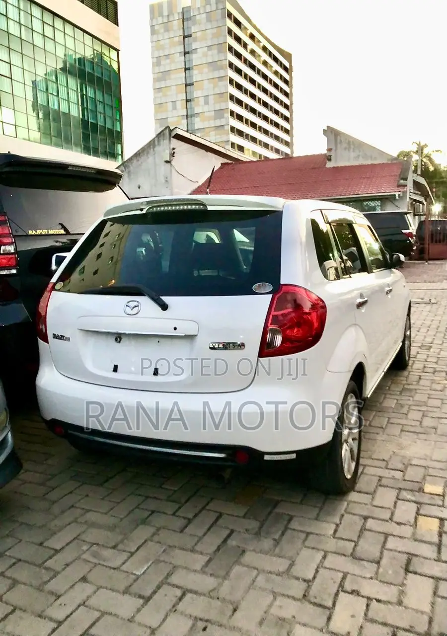 Mazda Verisa 2009 White
