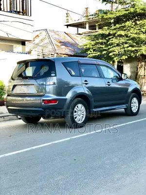 Mitsubishi Outlander 2010 Gray