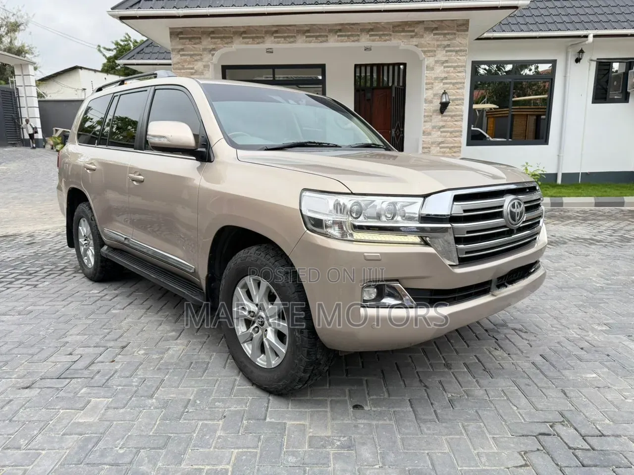 Toyota Land Cruiser 4.5 V8 VXR 2016 Silver