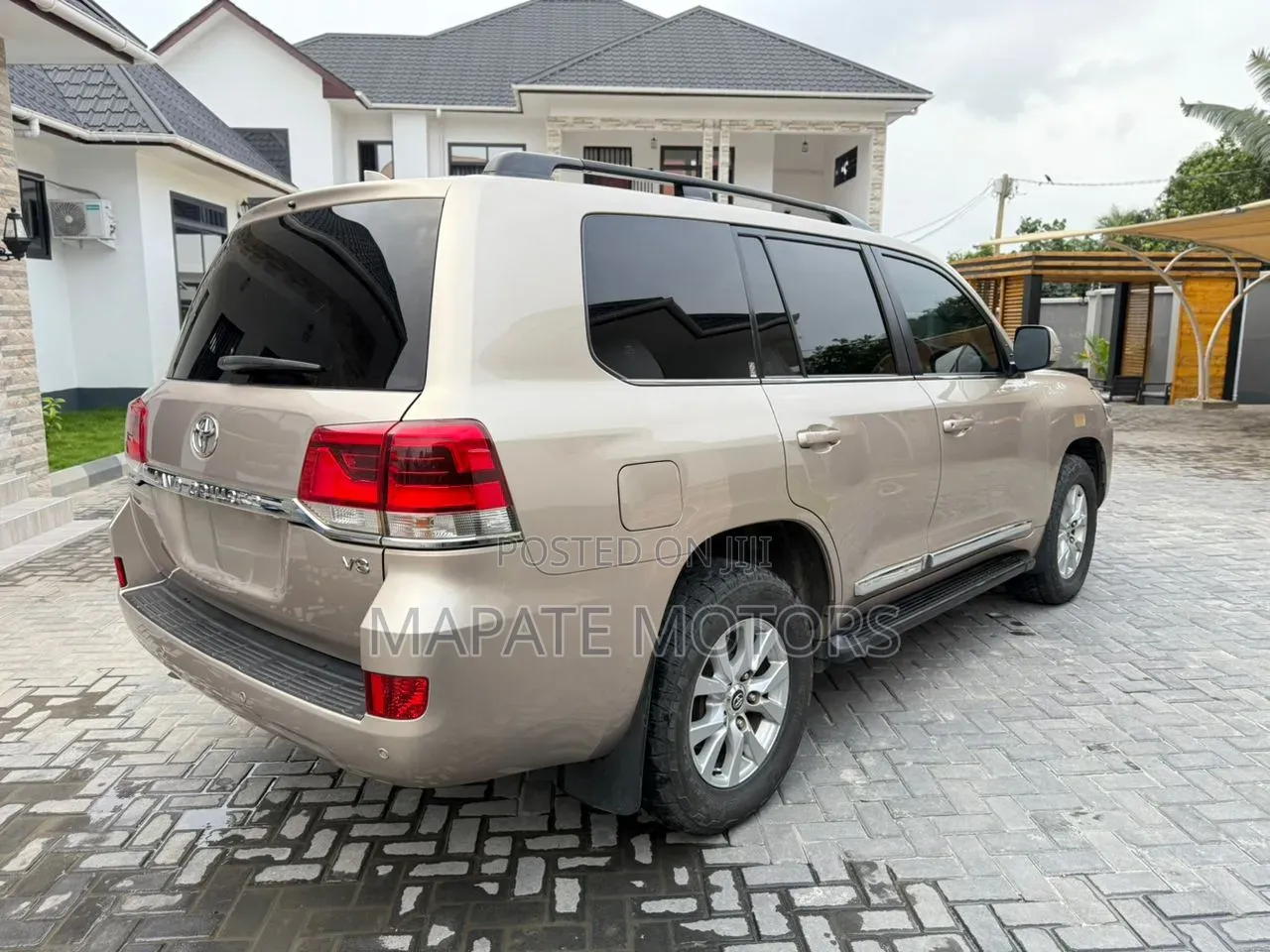 Toyota Land Cruiser 4.5 V8 VXR 2016 Silver