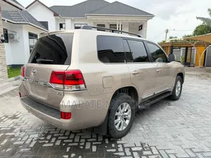 Toyota Land Cruiser 4.5 V8 VXR 2016 Silver