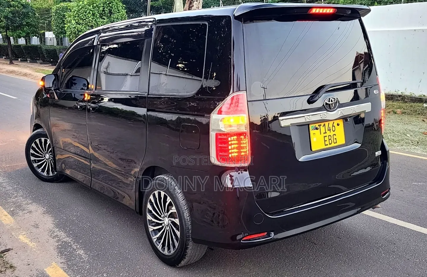 Toyota Noah 2008 Black