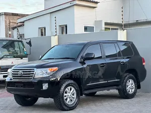 Toyota Land Cruiser 2010 Black
