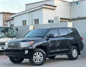 Toyota Land Cruiser 2010 Black