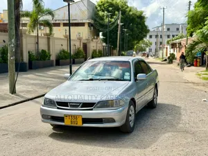 Toyota Carina 2000 Silver
