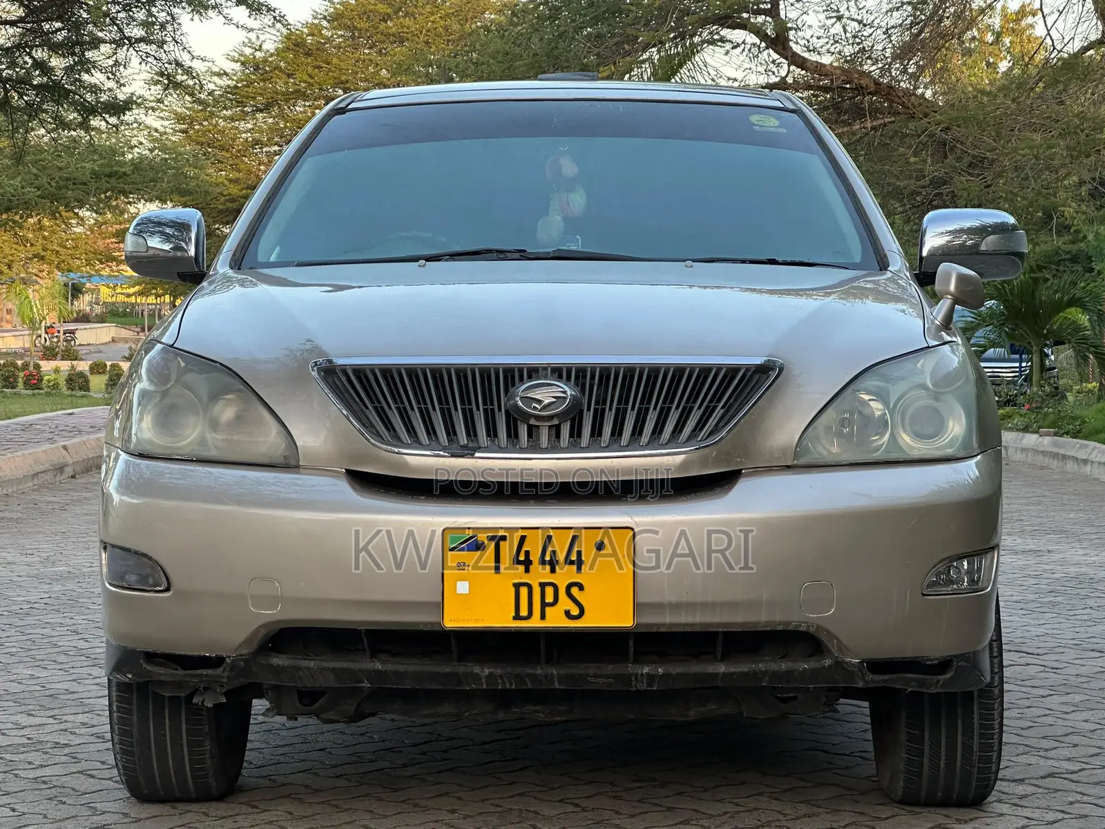 Toyota Harrier 2006 Gold