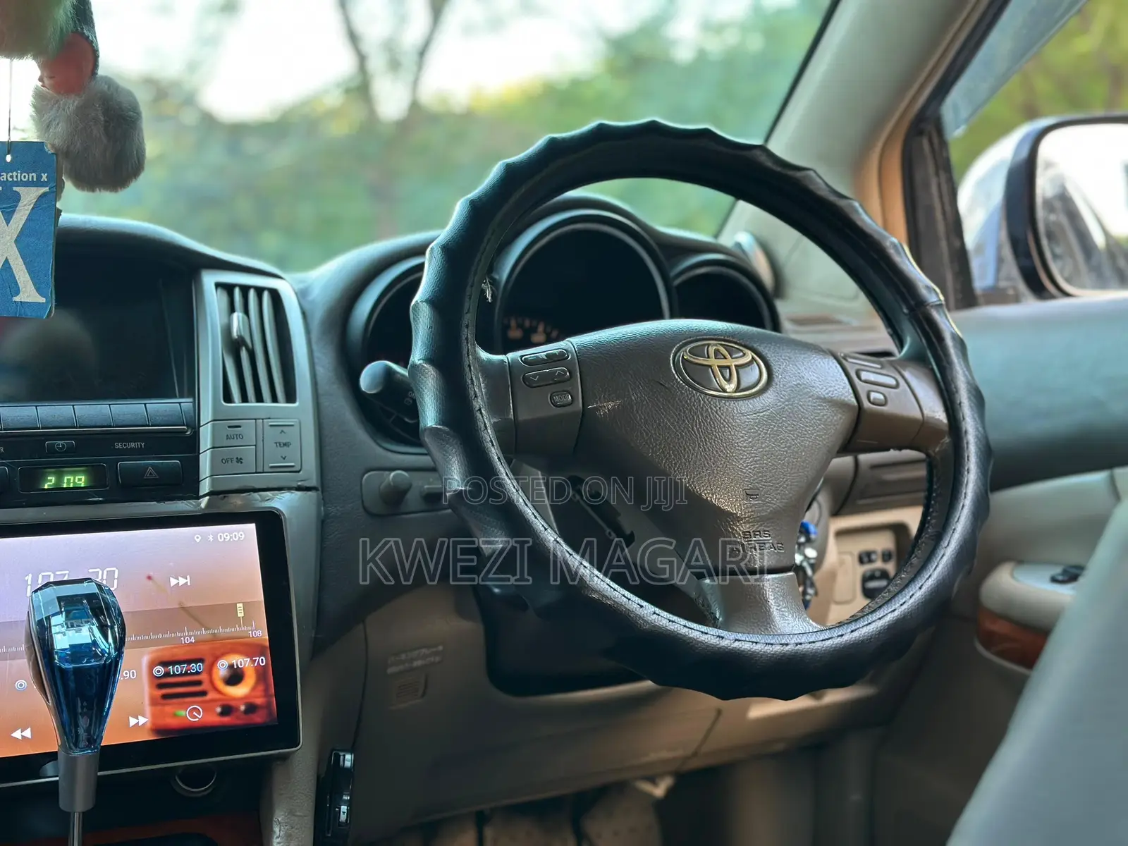 Toyota Harrier 2006 Gold