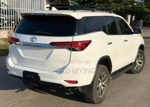Toyota Fortuner 2019 Pearl