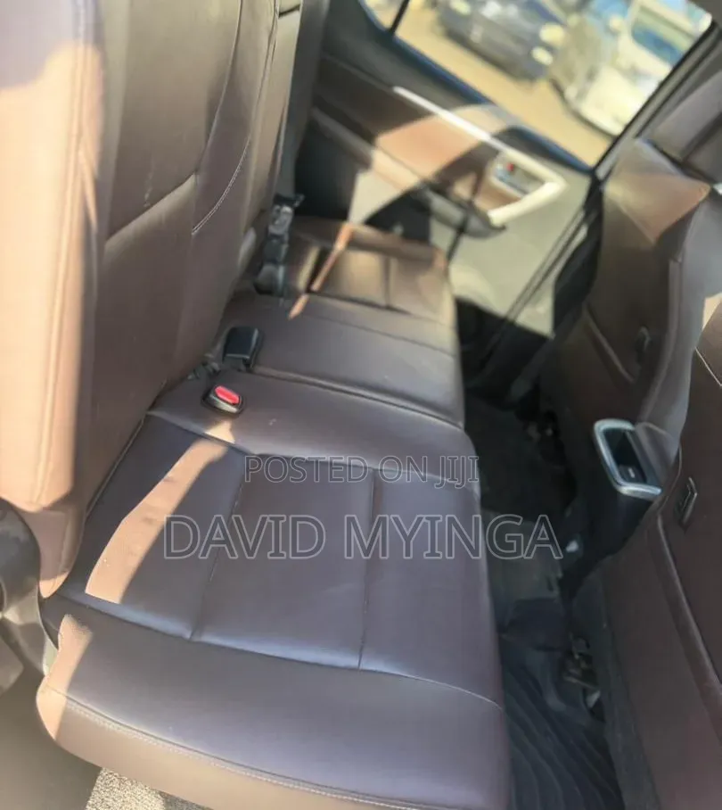 Toyota Fortuner 2019 Pearl